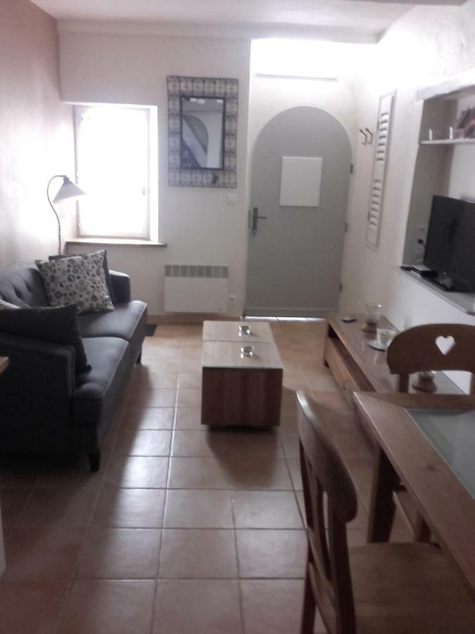 Maison De Village Bagnols-en-Foret Ngoại thất bức ảnh