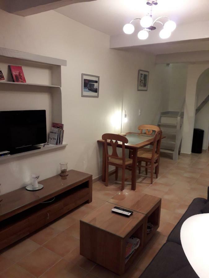 Maison De Village Bagnols-en-Foret Ngoại thất bức ảnh